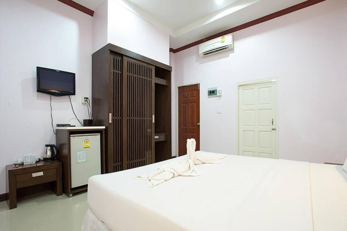 Minibar, bureau, rideaux dâobscurcissement, lit de bĂ©bĂ© (gratuit)