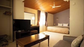 Superior Double Room, Non Smoking | Desk, blackout drapes, free WiFi, bed sheets