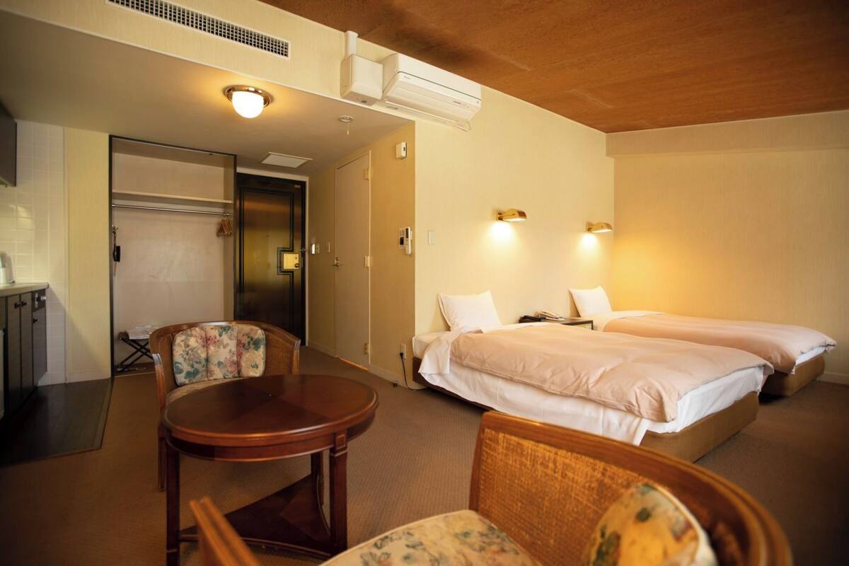 Chambre Supérieure avec lits jumeaux, non-fumeurs | Bureau, rideaux occultants, Wi-Fi gratuit, draps fournis