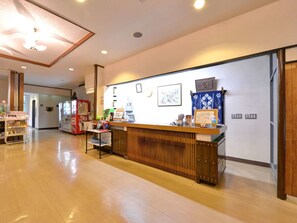 Reception - Shima Onsen Yuzurihaso Hot spring Inn (Nakanojo)