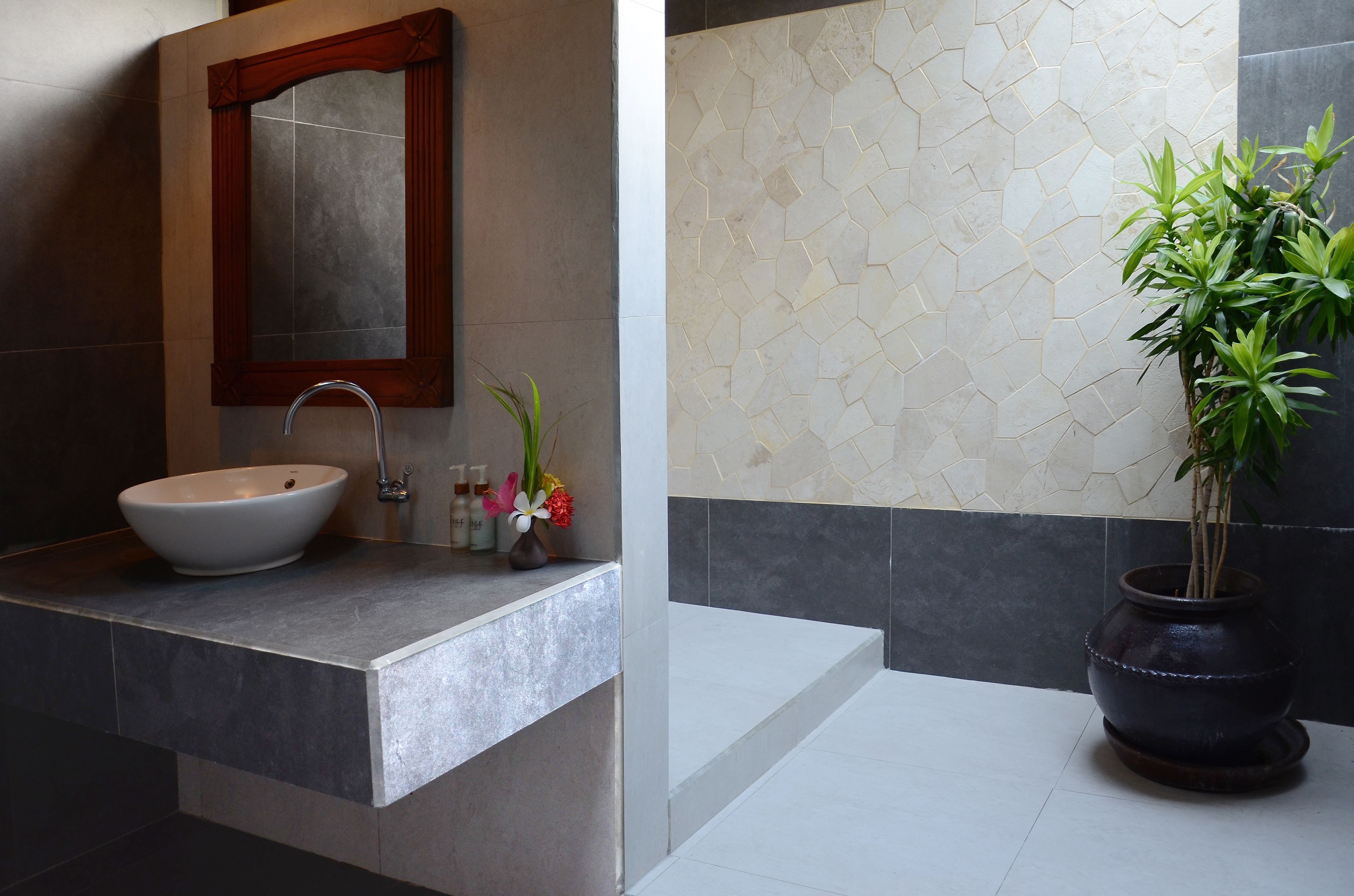 kampung villa | bathroom | shower, rainfall showerhead, free toiletries, hair dryer
