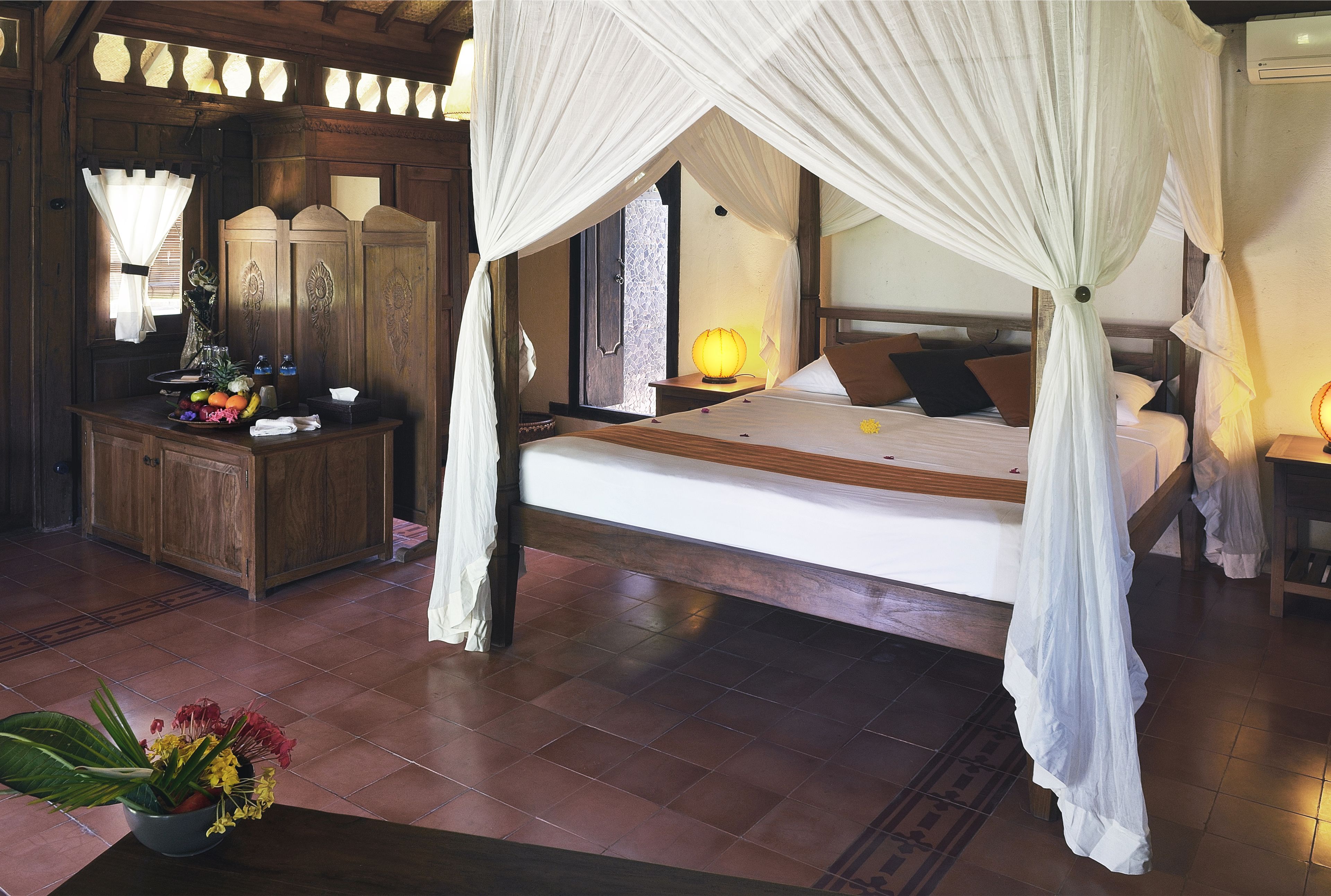 kampung villa | minibar, in-room safe, desk, rollaway beds