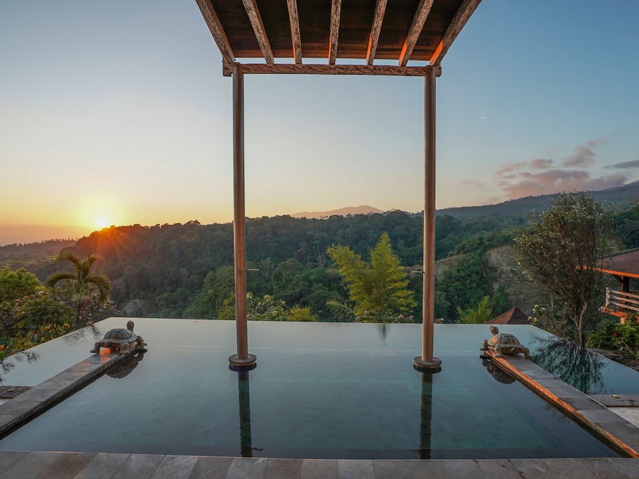 2 Außenpools, Liegestühle