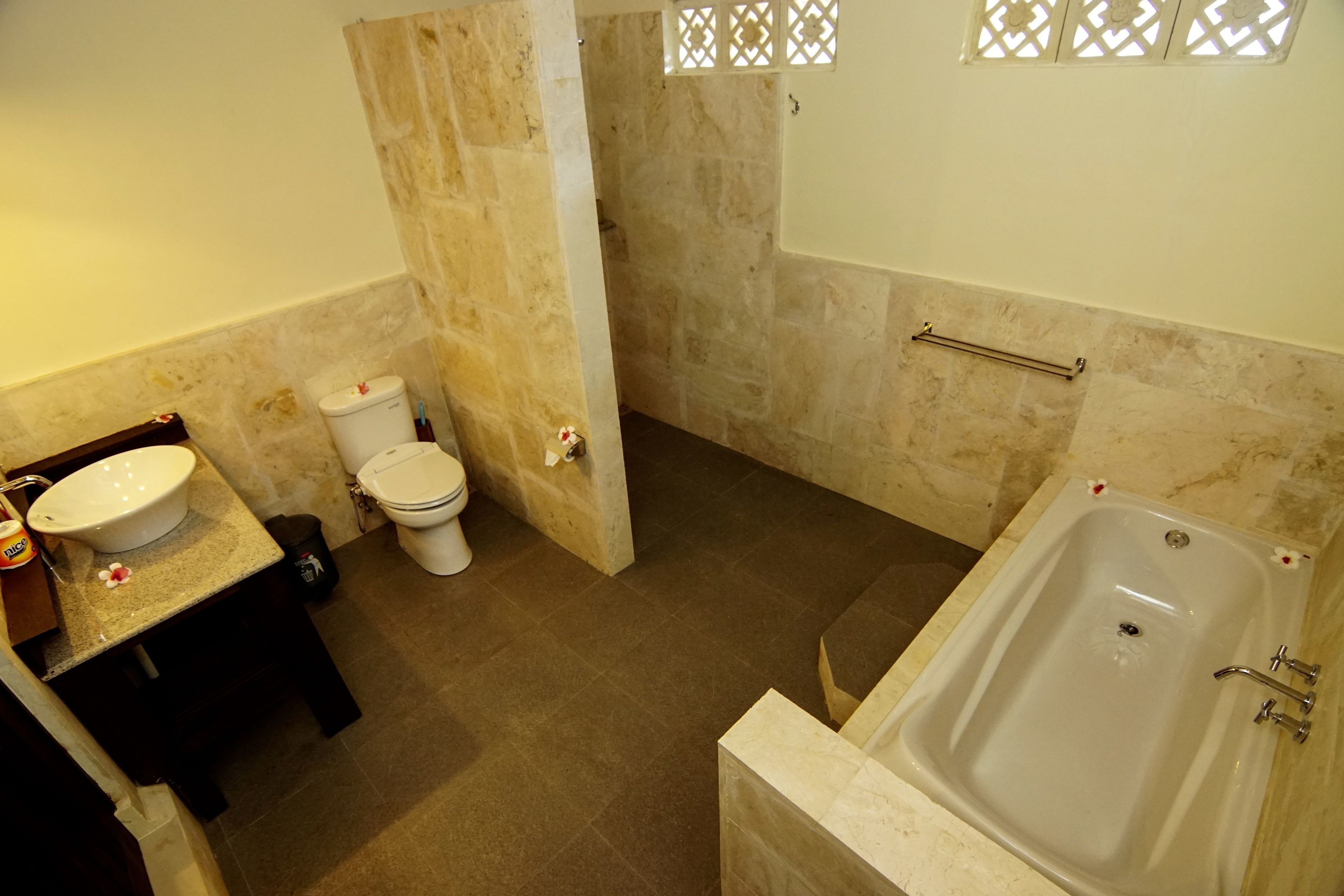 family room | bathroom | free toiletries, hair dryer, towels