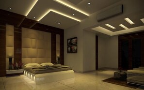 Deluxe Room | In-room safe, desk, soundproofing, iron/ironing board - Rezo's Hotel (Baga)