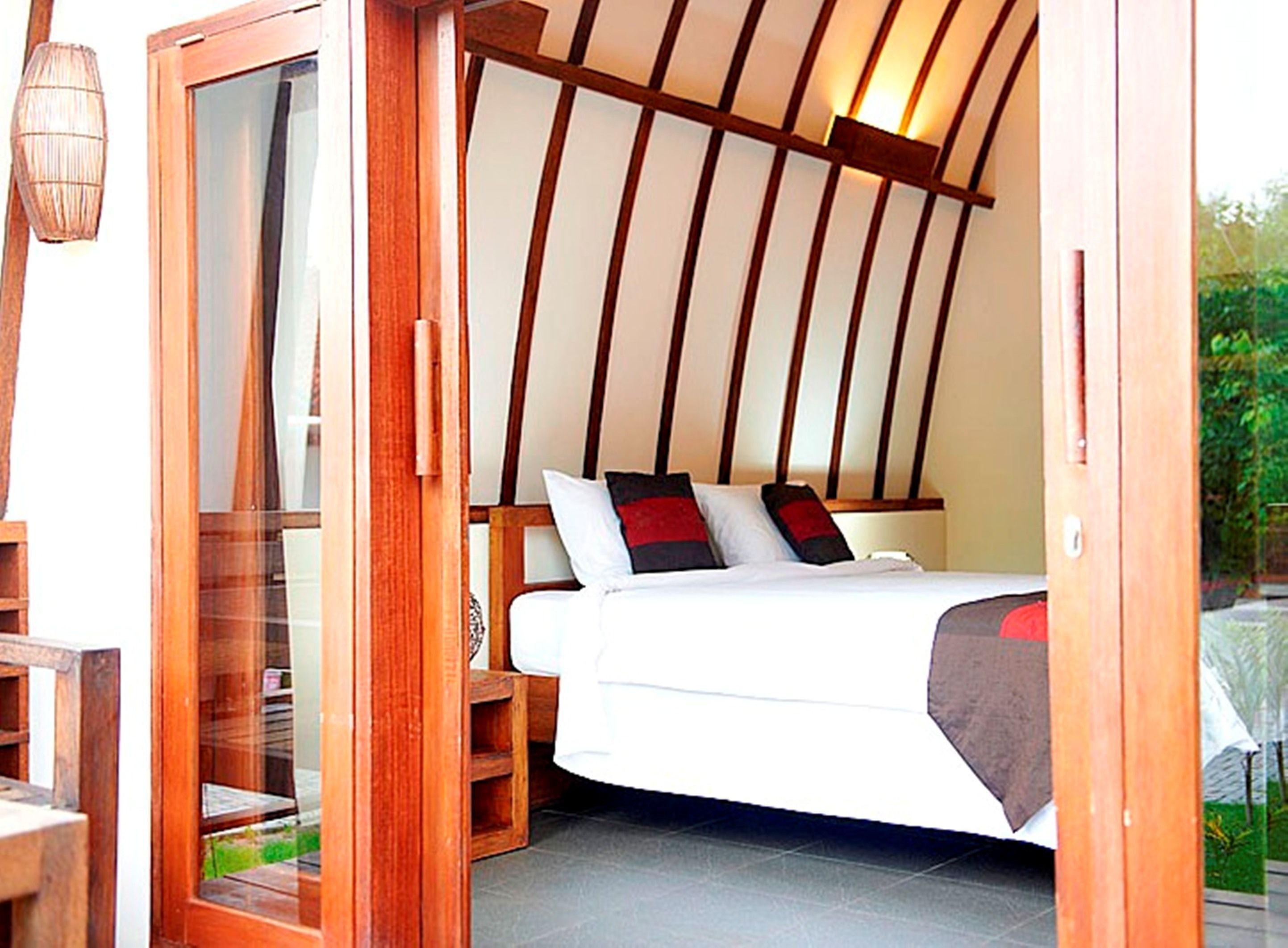 in-room safe, bed sheets