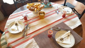 Breakfast area - Villa Colle Olivi (Pescia)