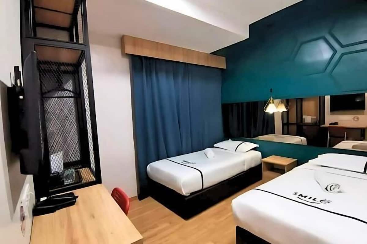 Escritorio y wifi gratis