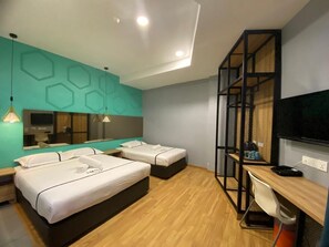 Habitación triple | Escritorio y wifi gratis