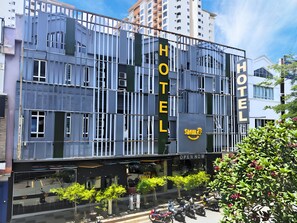 Front of property - Smile Hotel Wangsa Maju (Kuala Lumpur)