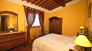 Minibar, lits bébé (en supplément), Wi-Fi gratuit, draps fournis