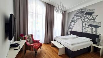 Doppelzimmer | Hochwertige Bettwaren, Zimmersafe, Verdunkelungsvorhänge