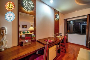 小型客房 (The Legend of Neilloware) | 办公桌、遮光窗帘、免费 WiFi