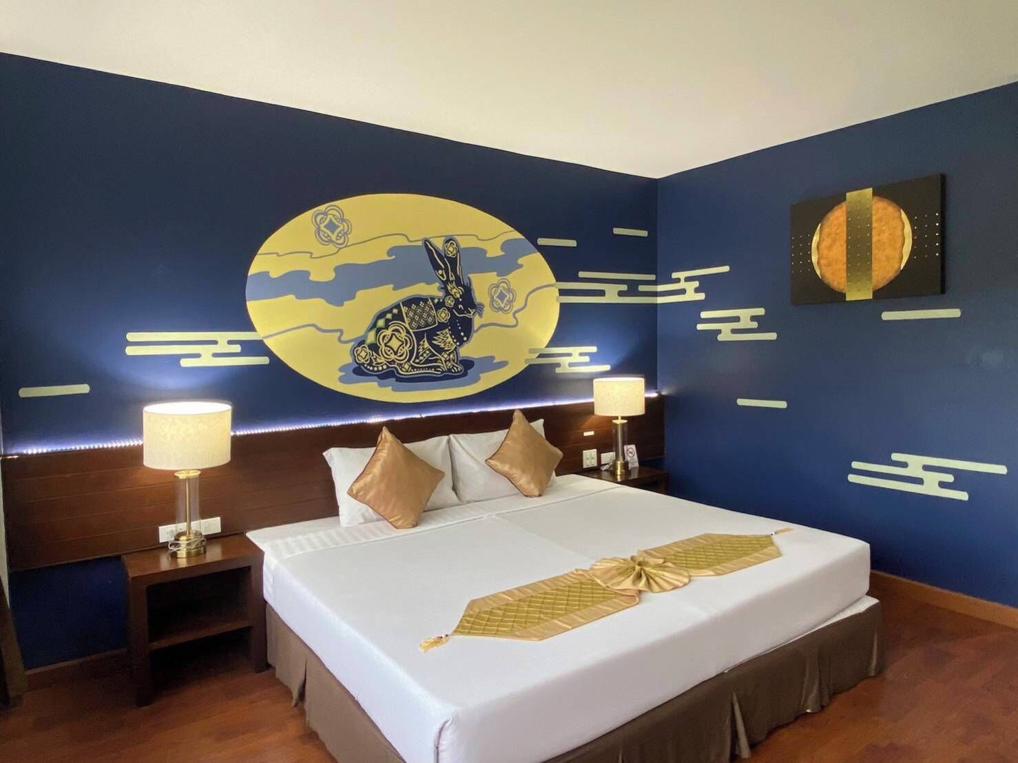 Deluxe Executive Double Room | Desk, blackout drapes, free WiFi