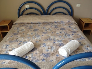 雙人房 | 書桌、手提電腦工作空間、遮光窗簾/窗簾、隔音