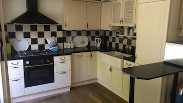 Traditional House | Private kitchen