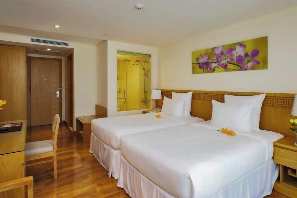 1 bedroom, minibar, in-room safe, desk