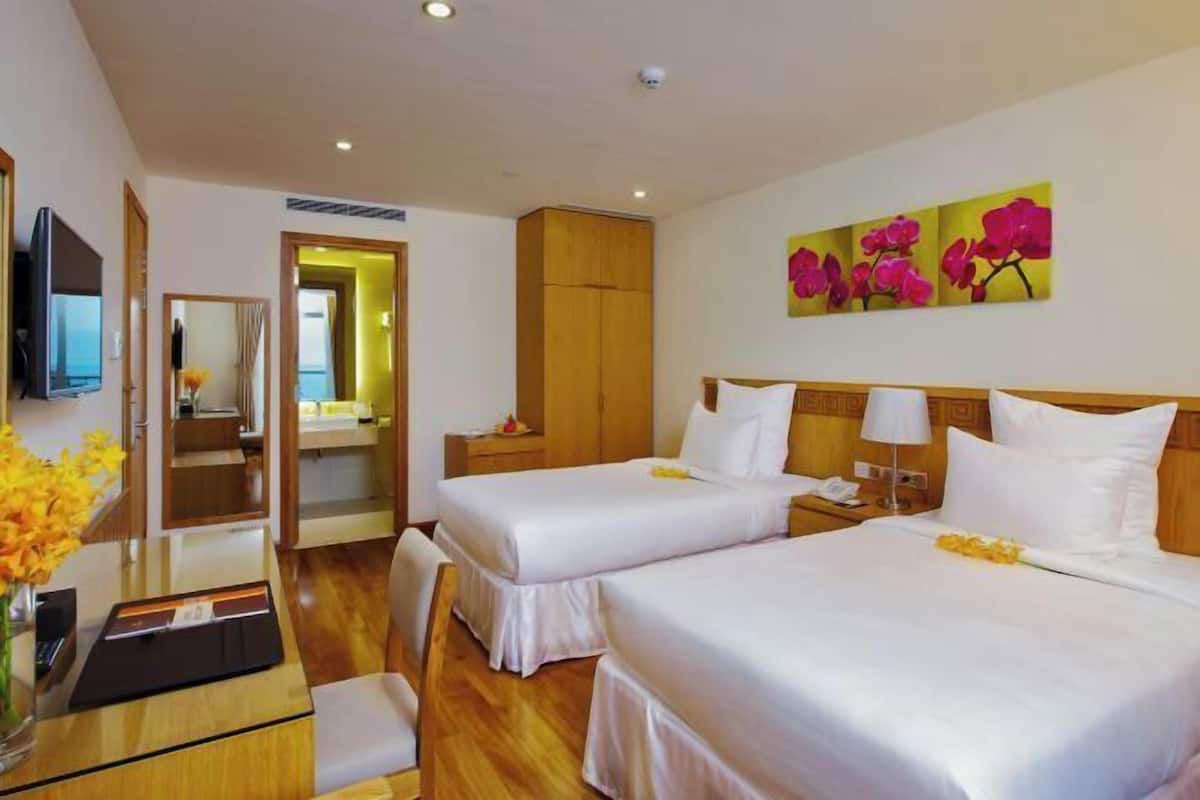 1 bedroom, minibar, in-room safe, desk