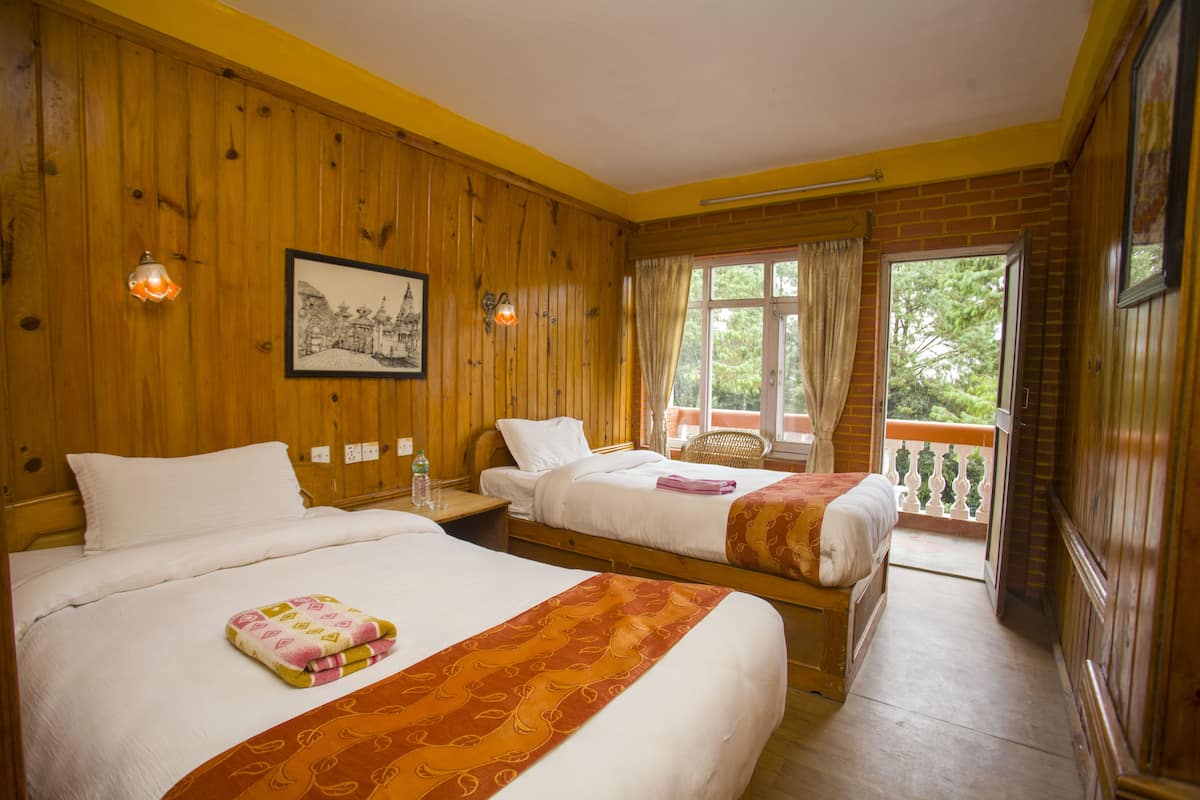 Kamar Double atau Twin Ekonomi, Bebas Asap Rokok, pemandangan bukit | Seprai premium, meja kerja, kedap suara, dan tempat tidur bayi gratis