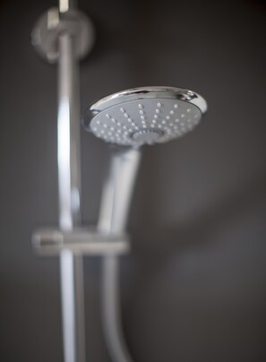 Standart Cift Kisilik Oda | Bathroom shower - Vavien Hotel (Istanbul)