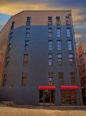 Fachada de la propiedad