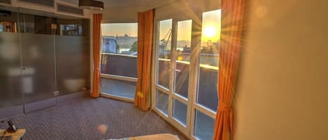 Deniz ve Sehir Manzarali Junior Suite | Ausblick vom Zimmer