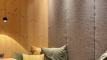 Chambre Double, vue montagne | Literie de qualité supérieure, coffres-forts dans les chambres, bureau