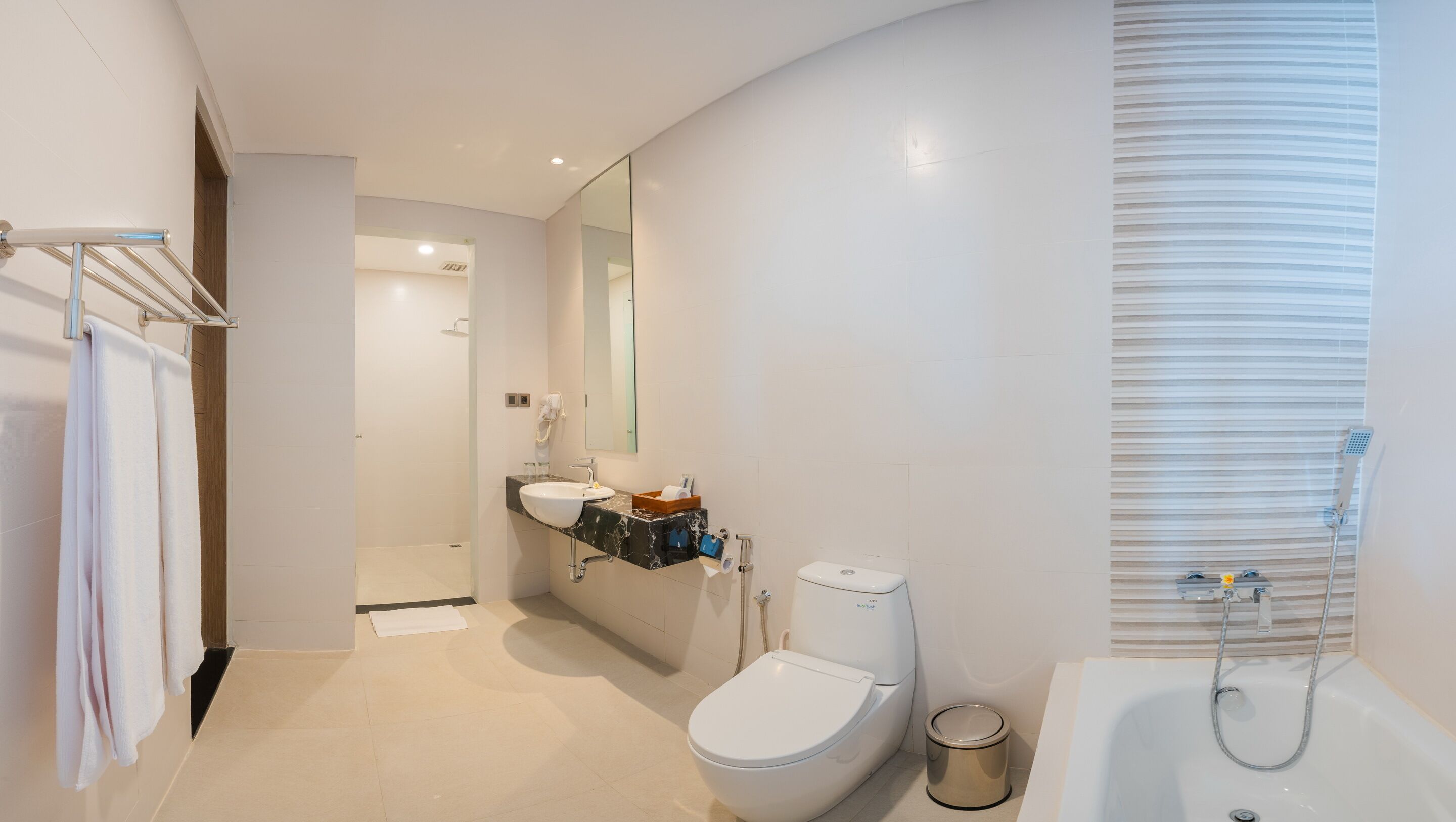 shower, free toiletries, hair dryer, slippers