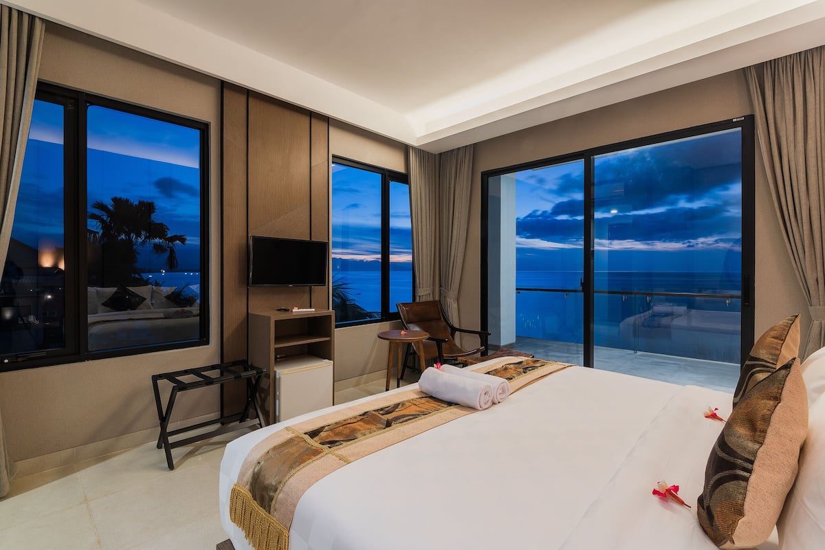Habitación doble Deluxe, vista al mar (Super Deluxe) | Caja de seguridad en la habitación, escritorio y wifi gratis
