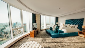 Suite Royal, 1 Tempat Tidur King | 1 kamar tidur, seprai premium, minibar, dan brankas