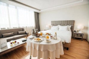 Suite | In-room dining - Mogador MARINA (Casablanca)