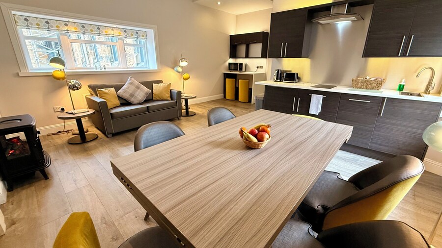 Court Residence