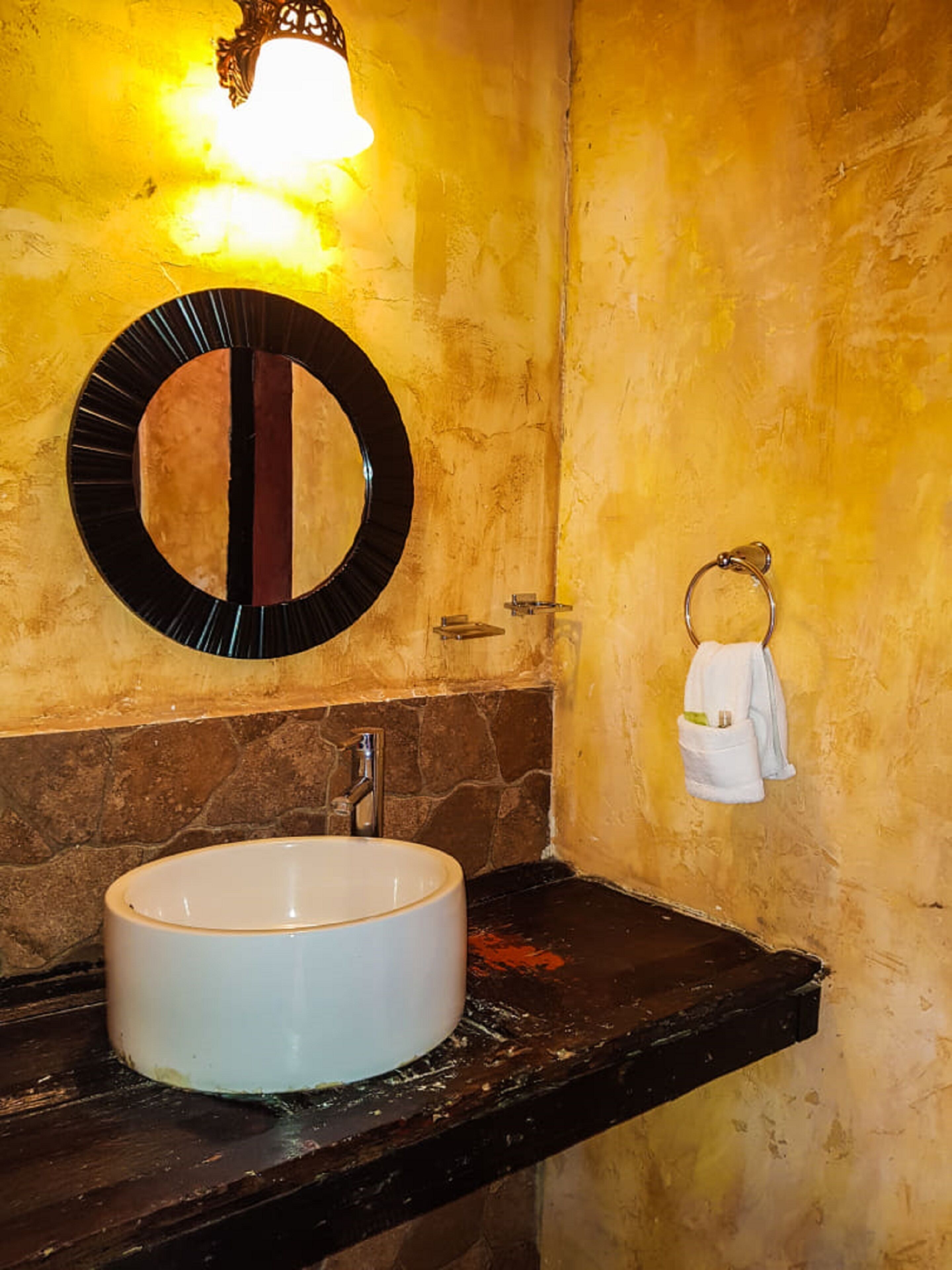 Standard Triple Room | Bathroom sink