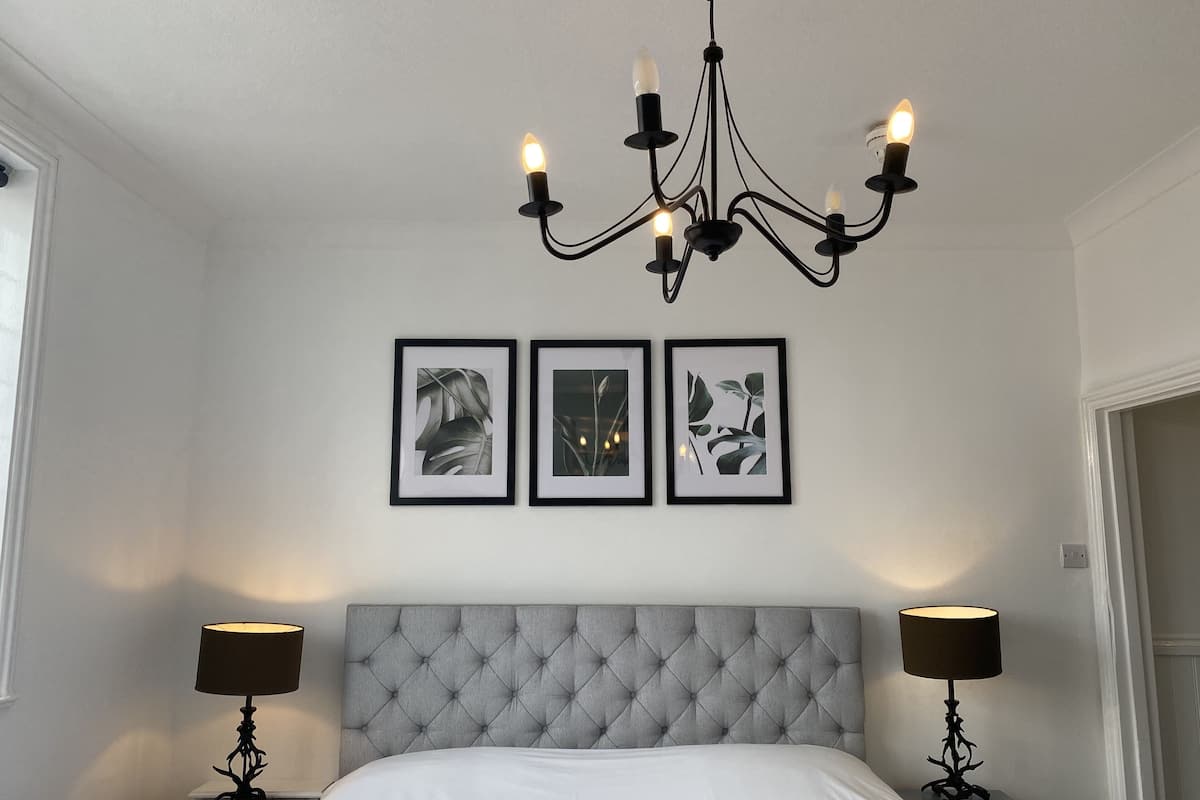 Superior Double Room, Bathtub (Room 7) | Egyptian cotton sheets, blackout drapes, iron/ironing board, free WiFi