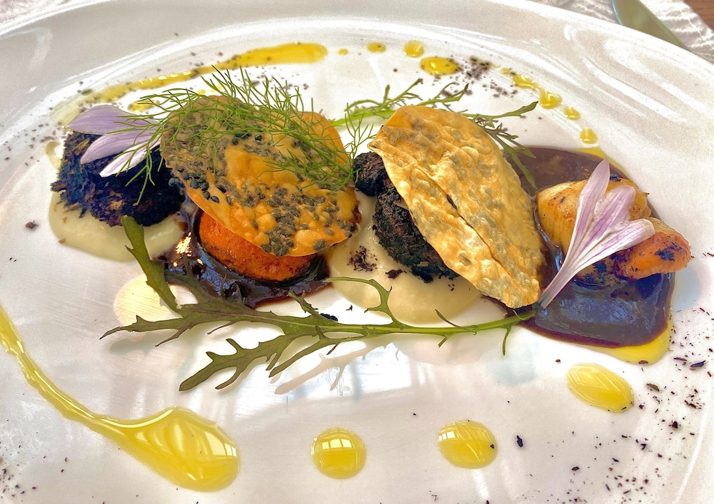 Victoria Square by null