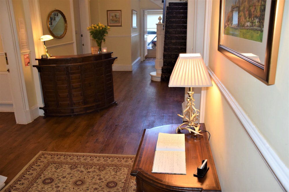 Victoria Square by null