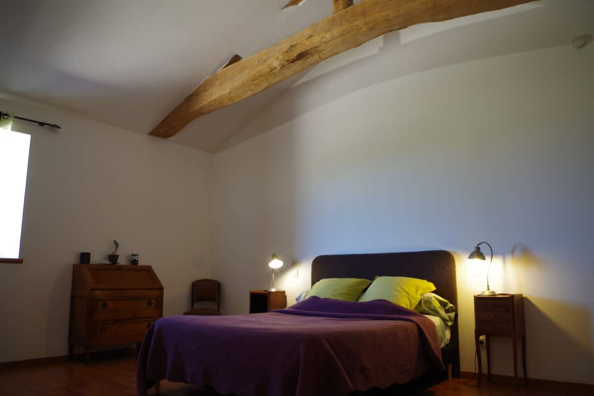 Family Room, 2 Bedrooms (Les Charmes) | Ruang kerja komputer riba, langsir/tirai gelap terus