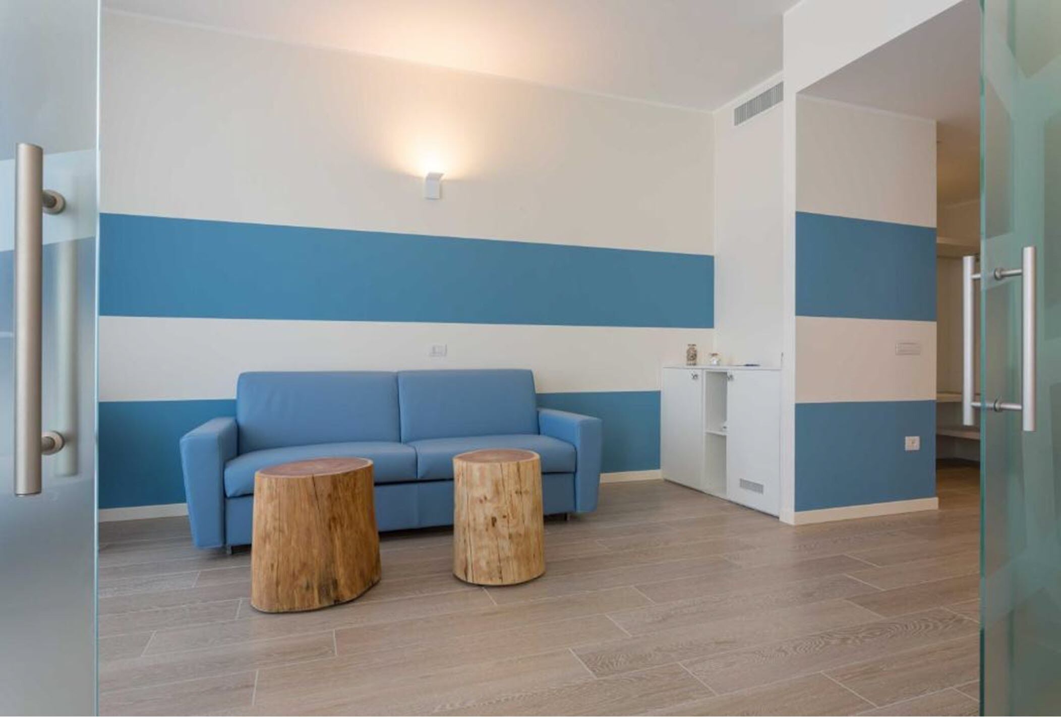 suite, 1 double or 2 single beds, balcony, sea view | premium bedding, down duvets, minibar, in-room safe