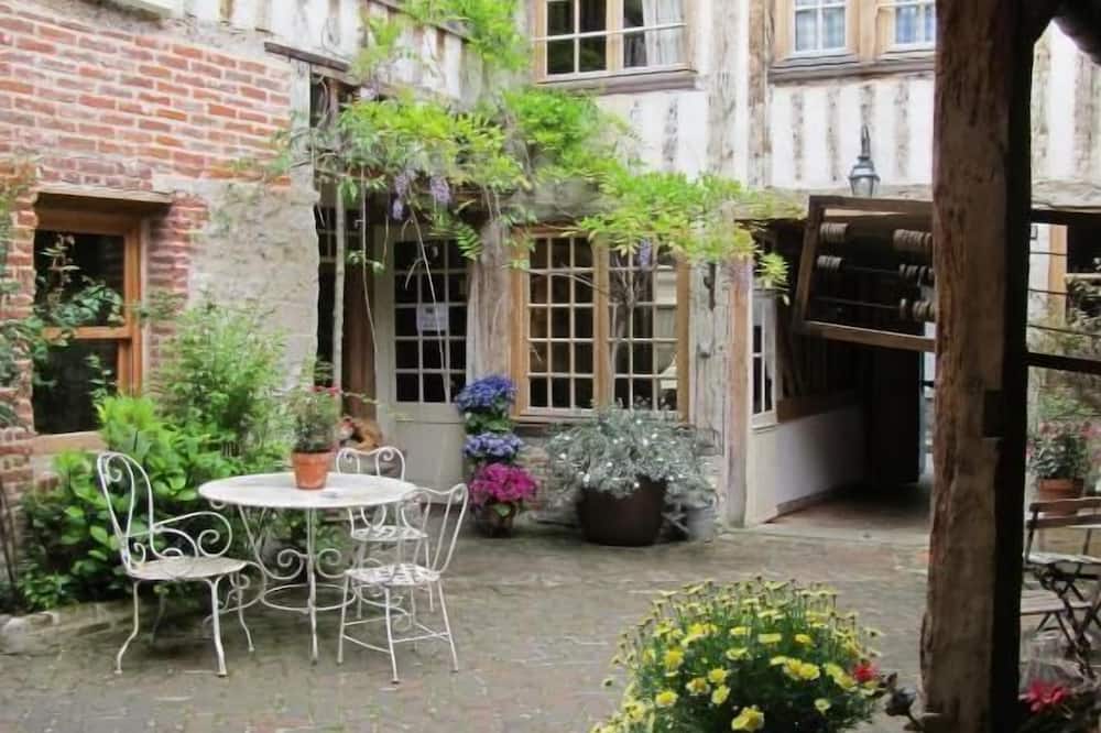 A l'Ecole Buissonnière