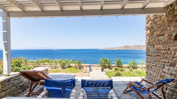 Villa, 2 Bedrooms, Sea View, Oceanfront | Terrace/patio