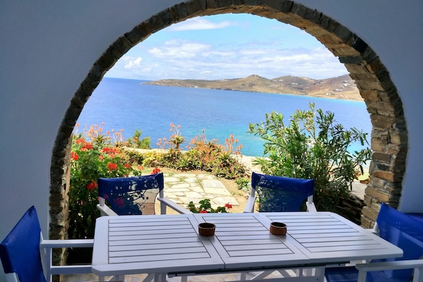 House, 2 Bedrooms, Sea View, Oceanfront | Terrace/patio