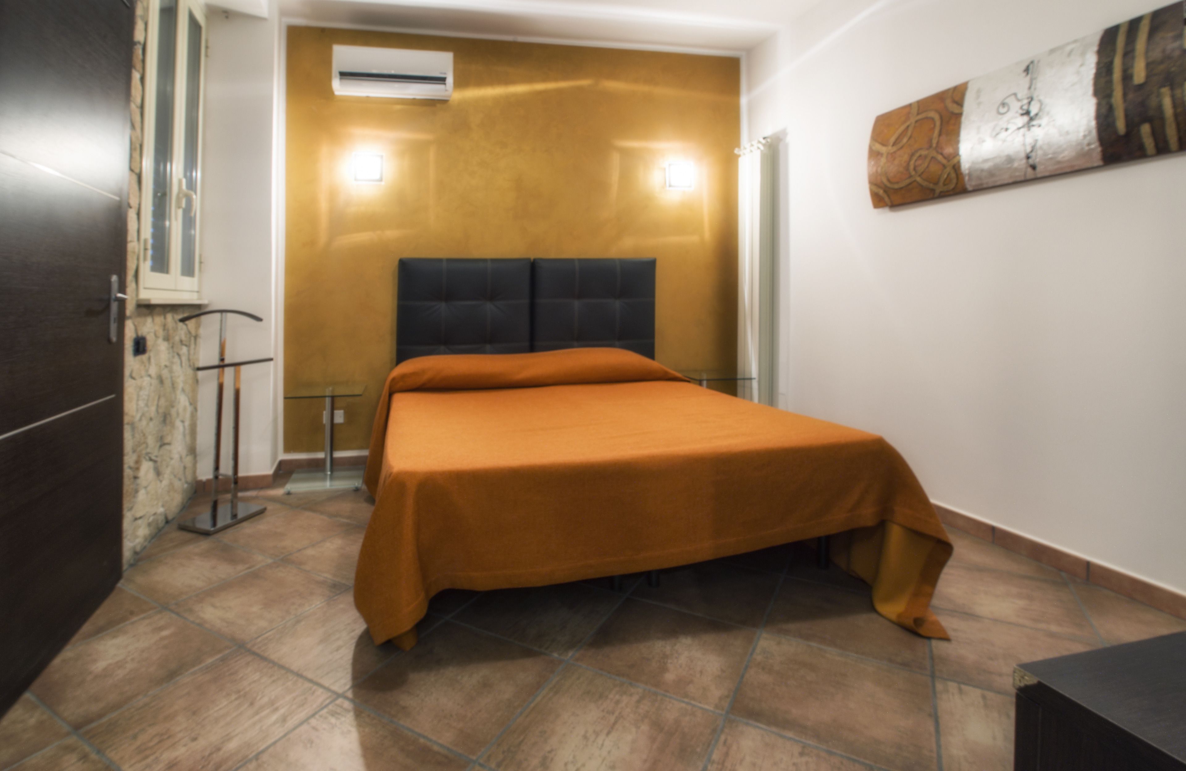 studio, kitchenette, annex building | minibar, in-room safe, desk, soundproofing