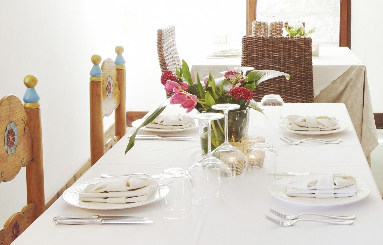 breakfast, lunch served; local and international cuisine, pool views