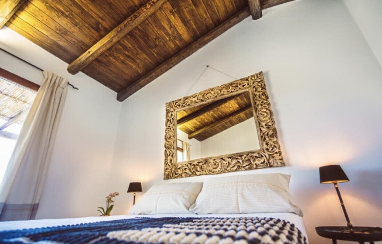 superior room | premium bedding, minibar, in-room safe, desk