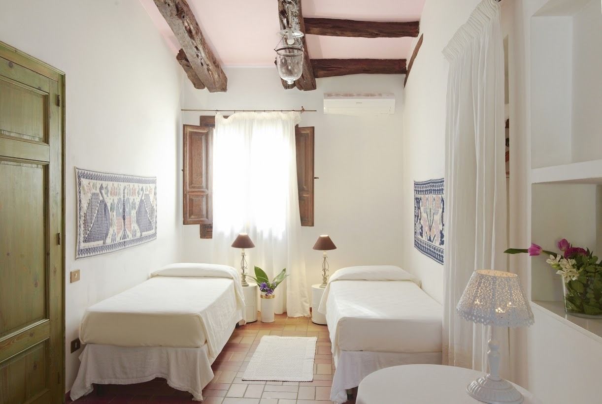 suite, sea view | premium bedding, minibar, in-room safe, desk