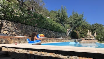Piscina stagionale all'aperto