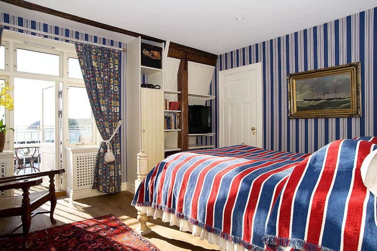 Double Room, Non Smoking, Sea View | Individually decorated, individually furnished, free WiFi