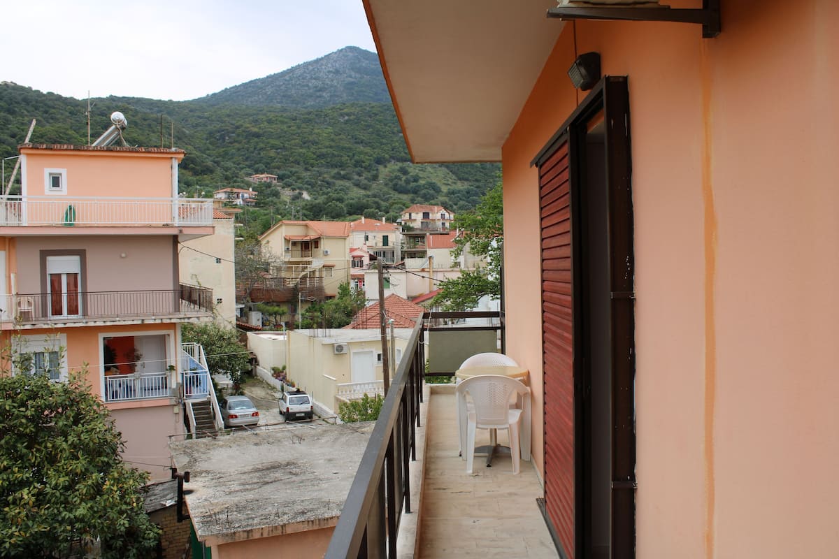 Economy Double or Twin Room | Desk, soundproofing, free WiFi
