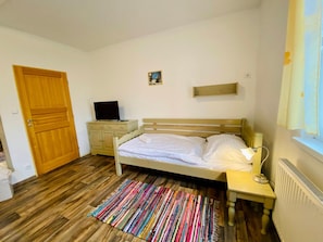 Desk, cribs/infant beds, free WiFi - Hotel Restaurant Švejk (Bublava)