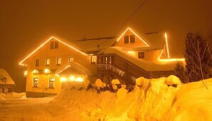 Exterior - Hotel Restaurant Švejk (Bublava)